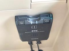【ＥＴＣ】高速道路の料金所をストレスなく通過！話題のスポットやサービスエリアに多い「スマートIntercooler」利用時は必須のアイテムです。当店でセットアップを実施、ご納車当日からすぐにご利用いただけます！ 5