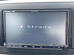【ナビゲーション】使いやすいナビで目的地までしっかり案内してくれます。各種オーディオ再生機能も充実しており、お車の運転がさらに楽しくなります！！ 3