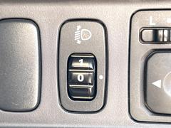 �ڥإåɥ饤�ȥ�٥饤�����ۤ����ߤι⤵�˥إåɥ饤�Ȥ�Ĵ������ǽ����α�ž�����¿��ˤʤ�ޤ��� 5