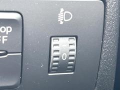 �ڥإåɥ饤�ȥ�٥饤�����ۤ����ߤι⤵�˥إåɥ饤�Ȥ�Ĵ������ǽ����α�ž�����¿��ˤʤ�ޤ��� 5