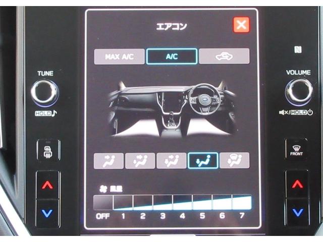 レヴォーグ ＳＴＩスポーツ　ＥＸ　アイサイトＸ搭載車　スマートリヤビューミラー　前後録画型ドライブレコーダー　ＺＦ製電子制御ダンパー　ドライブモードセレクト　ＳＴＩロゴ入り大型マフラーカッター　レッドステッチ入りボルドー色本革スポーツシート（22枚目）