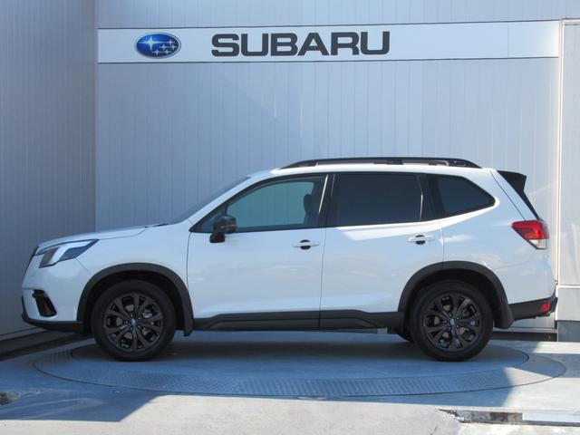 フォレスター ＸＴ－エディション　パワーリヤゲート付き　リヤガラス５面フイルム施工　ルーフレール　８インチメモリーナビ　ナビ連動前後録画型ドラレコ　リバース連動ドアミラー　ドアミラーメモリーオート格納機能　ステアリングヒーター（5枚目）