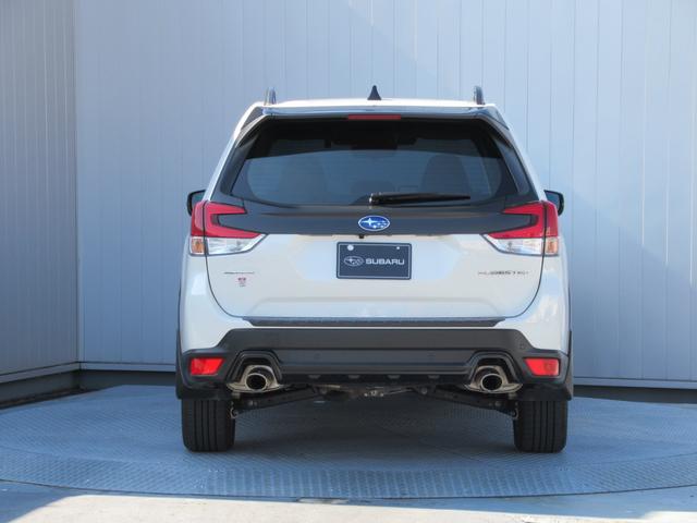 フォレスター ＸＴ－エディション　パワーリヤゲート付き　リヤガラス５面フイルム施工　ルーフレール　８インチメモリーナビ　ナビ連動前後録画型ドラレコ　リバース連動ドアミラー　ドアミラーメモリーオート格納機能　ステアリングヒーター（7枚目）