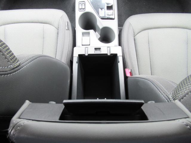 クロストレック リミテッド　Ｘモード搭載車　新世代アイサイト搭載車　デジタルマルチビューモニター　ナビ機能付き　ステアリングヒーター　シートヒーター　前方録画型ドラレコ　後方録画型ドラレコ　ドライバーモニタリングシステム（42枚目）