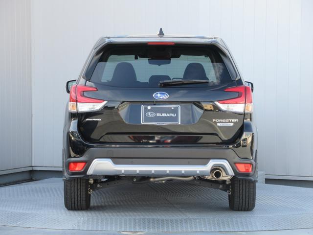 フォレスター アドバンス　新世代アイサイト搭載車　リバース連動ドアミラー　ドアミラーメモリーオート格納機能　アクセスキー対応運転席シートポジションメモリー　アイサイトセイフティプラス　ステアリングヒーター　前後席シートヒーター（7枚目）
