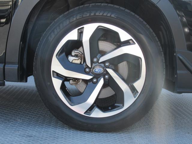 フォレスター アドバンス　新世代アイサイト搭載車　リバース連動ドアミラー　ドアミラーメモリーオート格納機能　アクセスキー対応運転席シートポジションメモリー　アイサイトセイフティプラス　ステアリングヒーター　前後席シートヒーター（10枚目）