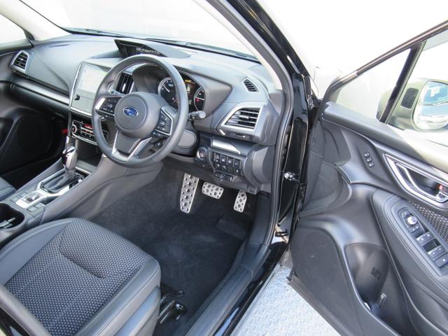 フォレスター アドバンス　新世代アイサイト搭載車　リバース連動ドアミラー　ドアミラーメモリーオート格納機能　アクセスキー対応運転席シートポジションメモリー　アイサイトセイフティプラス　ステアリングヒーター　前後席シートヒーター（28枚目）