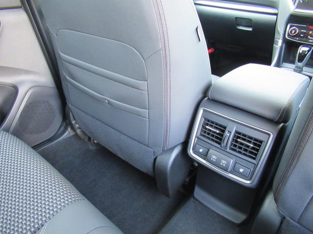 フォレスター アドバンス　新世代アイサイト搭載車　リバース連動ドアミラー　ドアミラーメモリーオート格納機能　アクセスキー対応運転席シートポジションメモリー　アイサイトセイフティプラス　ステアリングヒーター　前後席シートヒーター（36枚目）