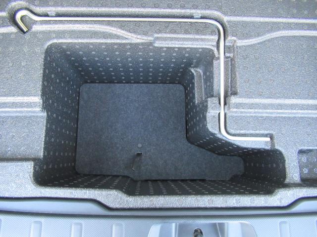 フォレスター アドバンス　新世代アイサイト搭載車　リバース連動ドアミラー　ドアミラーメモリーオート格納機能　アクセスキー対応運転席シートポジションメモリー　アイサイトセイフティプラス　ステアリングヒーター　前後席シートヒーター（51枚目）