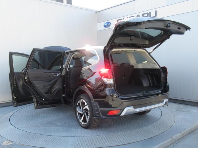 フォレスター アドバンス　新世代アイサイト搭載車　リバース連動ドアミラー　ドアミラーメモリーオート格納機能　アクセスキー対応運転席シートポジションメモリー　アイサイトセイフティプラス　ステアリングヒーター　前後席シートヒーター（60枚目）