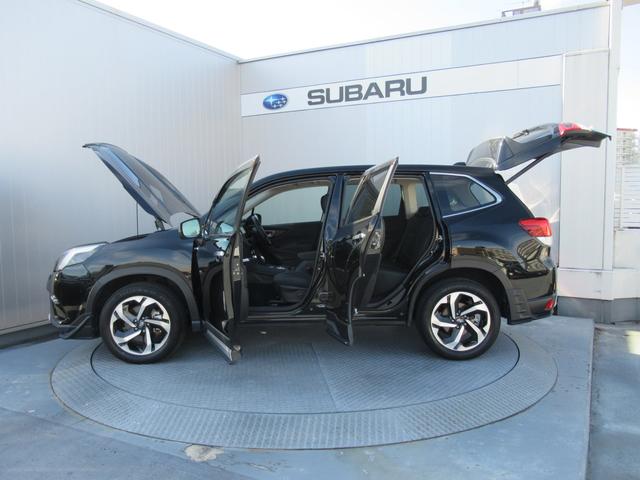 フォレスター アドバンス　新世代アイサイト搭載車　リバース連動ドアミラー　ドアミラーメモリーオート格納機能　アクセスキー対応運転席シートポジションメモリー　アイサイトセイフティプラス　ステアリングヒーター　前後席シートヒーター（62枚目）