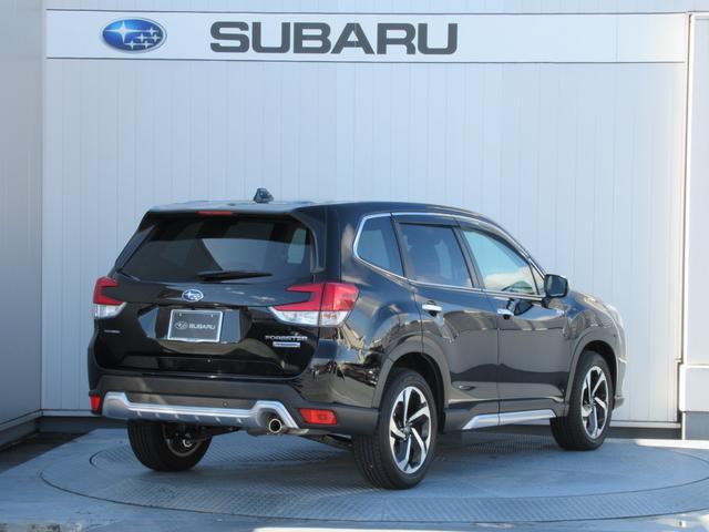 フォレスター アドバンス 新世代アイサイト搭載車 ブラウン内装本革シート リバース連動ドアミラー ドアミラーメモリーオート格納機能 アクセスキー対応運転席シートポジションメモリー アイサイトセイフティプラス ステアリングヒーター 前後席シートヒーター(4枚目)