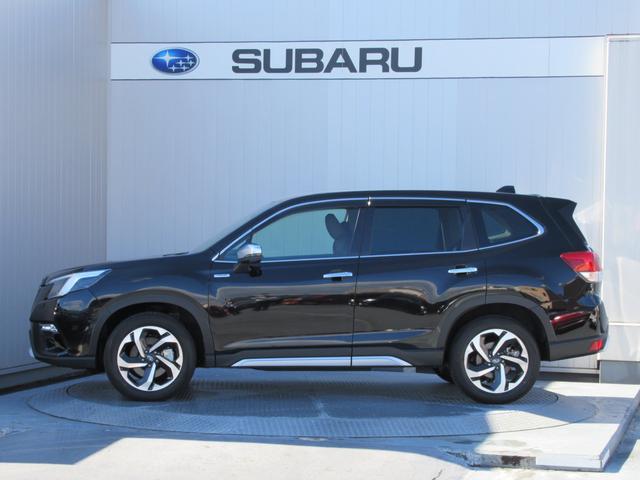 フォレスター アドバンス 新世代アイサイト搭載車 ブラウン内装本革シート リバース連動ドアミラー ドアミラーメモリーオート格納機能 アクセスキー対応運転席シートポジションメモリー アイサイトセイフティプラス ステアリングヒーター 前後席シートヒーター(5枚目)