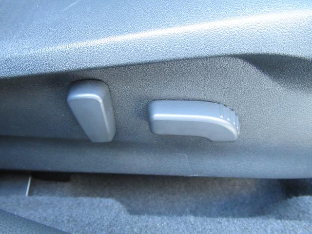 インプレッサスポーツ STIスポーツ アイサイト搭載車 アイサイトセイフティプラス 8インチメモリーナビゲーション ナビ連動ETC 前後録画型ドラレコ ステアリング連動バックカメラ スバルリヤビークルディテクション サイドビューモニター フロントカメラ(30枚目)