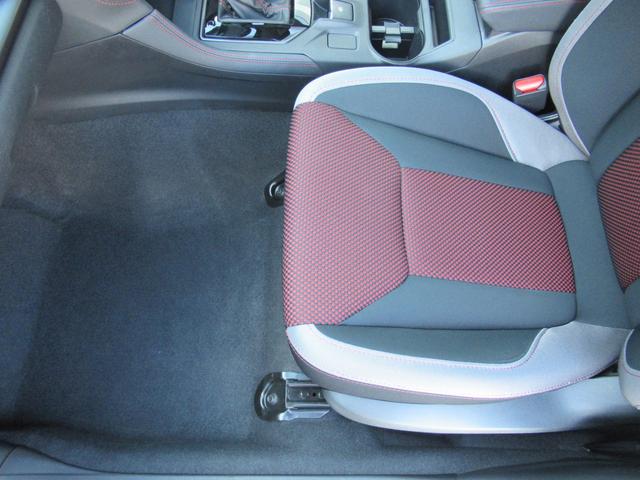 インプレッサスポーツ STIスポーツ アイサイト搭載車 アイサイトセイフティプラス 8インチメモリーナビゲーション ナビ連動ETC 前後録画型ドラレコ ステアリング連動バックカメラ スバルリヤビークルディテクション サイドビューモニター フロントカメラ(34枚目)