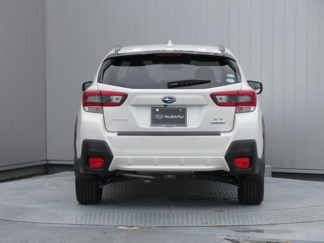ＸＶ アドバンス　アイサイト搭載車　ブルー内装仕様　８型メモリーナビゲーション　ナビ連動ＥＴＣ　前後録画型ドライブレコーダー　ステアリング連動バックカメラ　サイドビューモニター　スーパーＵＶカット撥水フロントドアガラス　ヒーテッドドアミラー（7枚目）