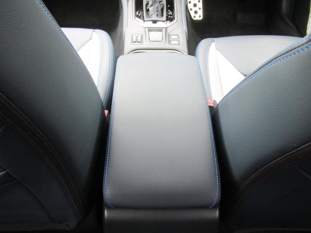 ＸＶ アドバンス　アイサイト搭載車　ブルー内装仕様　８型メモリーナビゲーション　ナビ連動ＥＴＣ　前後録画型ドライブレコーダー　ステアリング連動バックカメラ　サイドビューモニター　スーパーＵＶカット撥水フロントドアガラス　ヒーテッドドアミラー（36枚目）