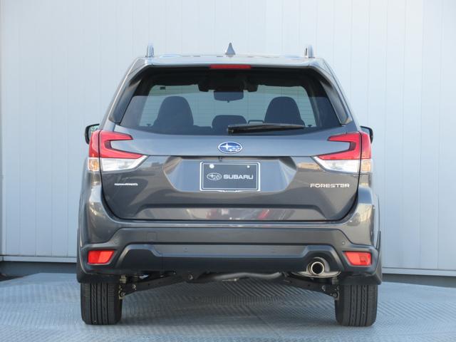 フォレスター Ｘ－エディション　アイサイト搭載車　ルーフレール付き　８インチメモリーナビゲーション　パワーリヤゲート　リバース連動ドアミラー　ドアミラーオート格納機能　ハンドルヒーター　サイドビューモニター　前後録画型ドライブレコーダー（7枚目）