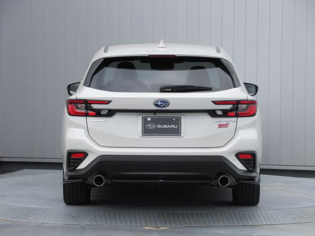 レヴォーグ ＳＴＩスポーツ　ＥＸ　アイサイトＸ搭載車　スマートリヤビューミラー　ＺＦ製電子制御ダンパー　ドライブモードセレクト　ＳＴＩロゴ入り大型マフラーカッター　レッドステッチ入りボルドー色本革スポーツシート（7枚目）