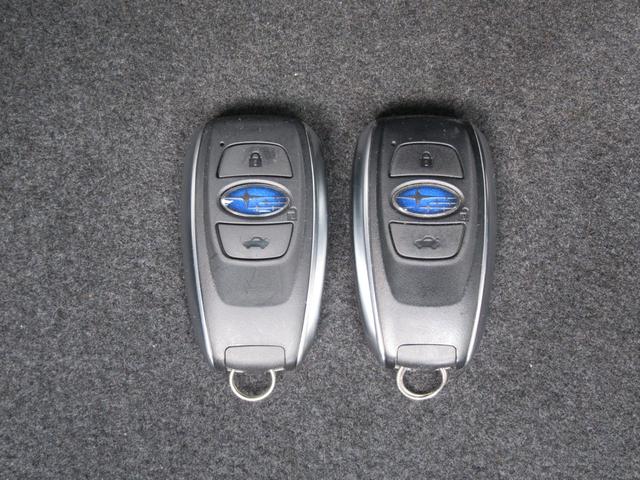 レヴォーグ ＳＴＩスポーツ　ＥＸ　アイサイトＸ搭載車　スマートリヤビューミラー　ＺＦ製電子制御ダンパー　ドライブモードセレクト　ＳＴＩロゴ入り大型マフラーカッター　レッドステッチ入りボルドー色本革スポーツシート（28枚目）