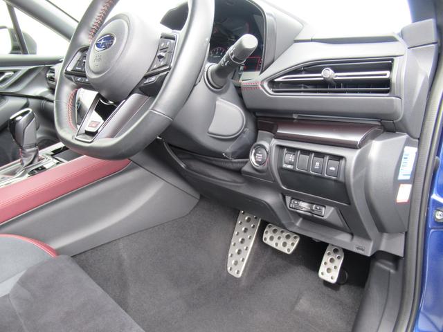 WRX S4 STIスポーツR EX アイサイトX搭載車 サンルーフ スバルパフォーマンストランスミッション ZF製電子制御ダンパー ドライブモードセレクト レカロ製スポーツシート ドライバーモニタリングシステム(27枚目)