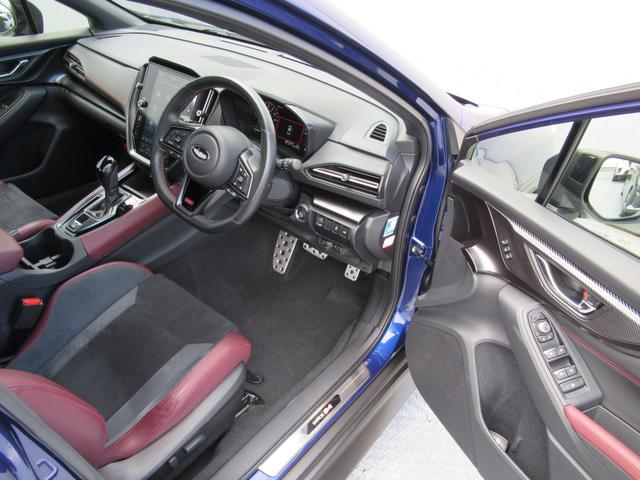 WRX S4 STIスポーツR EX アイサイトX搭載車 サンルーフ スバルパフォーマンストランスミッション ZF製電子制御ダンパー ドライブモードセレクト レカロ製スポーツシート ドライバーモニタリングシステム(32枚目)