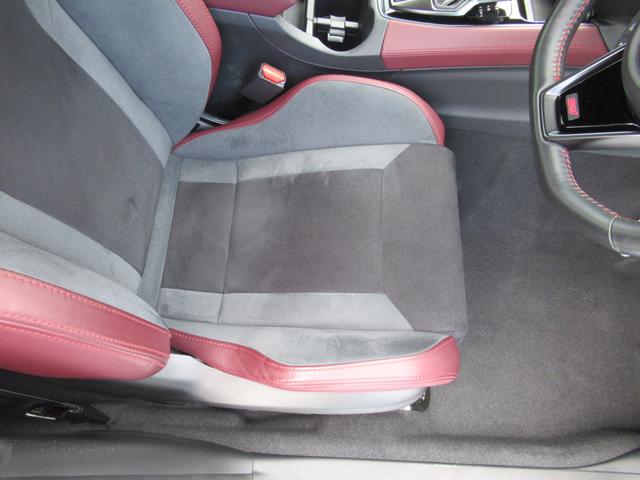 WRX S4 STIスポーツR EX アイサイトX搭載車 サンルーフ スバルパフォーマンストランスミッション ZF製電子制御ダンパー ドライブモードセレクト レカロ製スポーツシート ドライバーモニタリングシステム(34枚目)