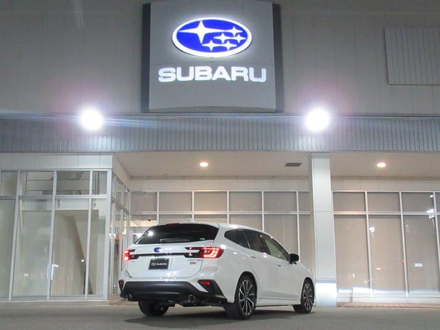 レヴォーグ STIスポーツ EX アイサイトX搭載車 スマートリヤビューミラー ZF製電子制御ダンパー ドライブモードセレクト STIロゴ入り大型マフラーカッター レッドステッチ入りボルドー色本革スポーツシート(2枚目)