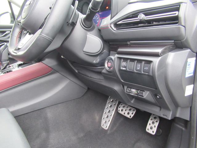 レヴォーグ STIスポーツ EX アイサイトX搭載車 スマートリヤビューミラー ZF製電子制御ダンパー ドライブモードセレクト STIロゴ入り大型マフラーカッター レッドステッチ入りボルドー色本革スポーツシート(27枚目)