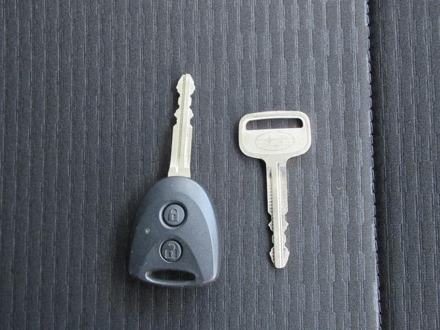 サンバーバン トランスポータースマートアシスト　元社用車　スマートアシスト３搭載　電子制御式４ＷＤ　夜間認識機能　標識認識　路側逸脱警報　ふらつき警報　ハイビームアシスト　前方録画型ドラレコ（19枚目）