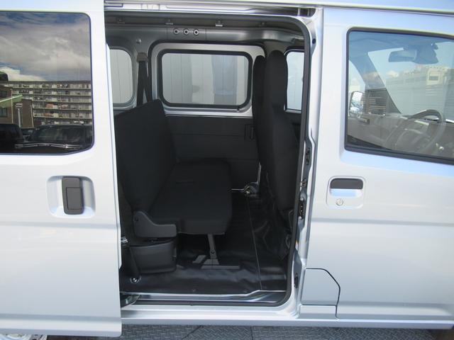 サンバーバン トランスポータースマートアシスト　元社用車　スマートアシスト３搭載　電子制御式４ＷＤ　夜間認識機能　標識認識　路側逸脱警報　ふらつき警報　ハイビームアシスト　前方録画型ドラレコ（29枚目）