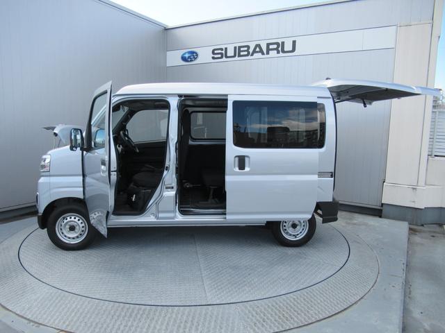 サンバーバン トランスポータースマートアシスト　元社用車　スマートアシスト３搭載　電子制御式４ＷＤ　夜間認識機能　標識認識　路側逸脱警報　ふらつき警報　ハイビームアシスト　前方録画型ドラレコ（43枚目）