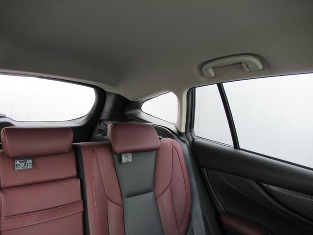 レヴォーグ ＳＴＩスポーツ　新世代アイサイト搭載車　新世代アイサイト搭載車　９インチメモリーナビゲーション　アイサイトセイフティプラス（運転支援のみ）　ＺＦ製電子制御ダンパー　ドライブモードセレクト（63枚目）