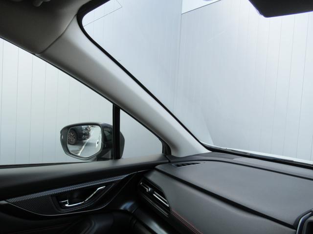 運転席から左前を見たイメージ。ガラス面が大きく目視確認がしやすくなっています。