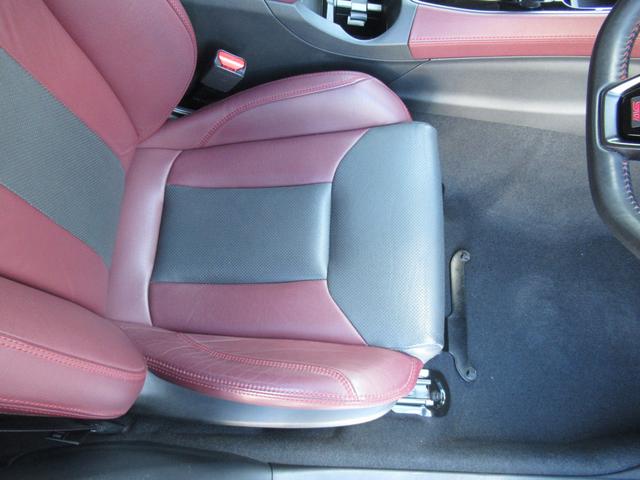 レヴォーグ STIスポーツ EX アイサイトX搭載車 スマートリヤビューミラー ZF製電子制御ダンパー ドライブモードセレクト STIロゴ入り大型マフラーカッター レッドステッチ入りボルドー色本革スポーツシート(34枚目)