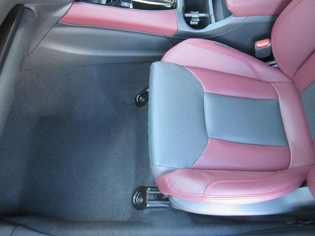 レヴォーグ STIスポーツ EX アイサイトX搭載車 スマートリヤビューミラー ZF製電子制御ダンパー ドライブモードセレクト STIロゴ入り大型マフラーカッター レッドステッチ入りボルドー色本革スポーツシート(39枚目)