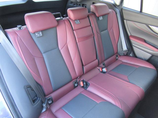 レヴォーグ STIスポーツ EX アイサイトX搭載車 スマートリヤビューミラー ZF製電子制御ダンパー ドライブモードセレクト STIロゴ入り大型マフラーカッター レッドステッチ入りボルドー色本革スポーツシート(45枚目)