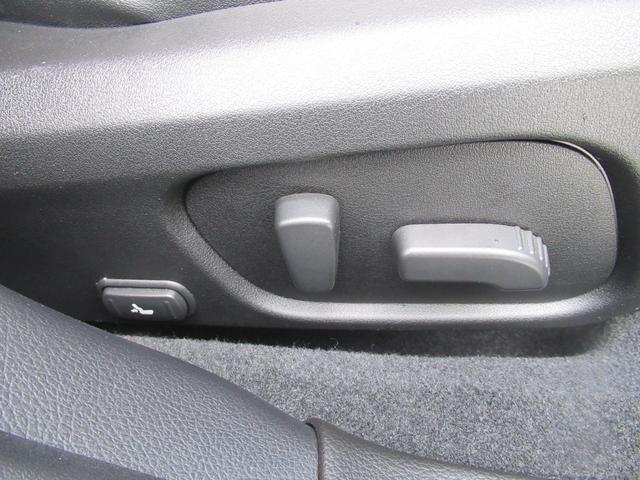 レヴォーグ ２．０ＳＴＩスポーツ　アイサイト　リヤガラスフィルム５面張り施工　８インチメモリーナビ　前後録画型ドラレコ　リヤビークルディテクション　フロントカメラ　サイドビューモニター（29枚目）