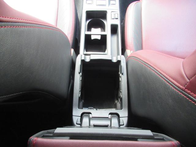 レヴォーグ ２．０ＳＴＩスポーツ　アイサイト　リヤガラスフィルム５面張り施工　８インチメモリーナビ　前後録画型ドラレコ　リヤビークルディテクション　フロントカメラ　サイドビューモニター（37枚目）