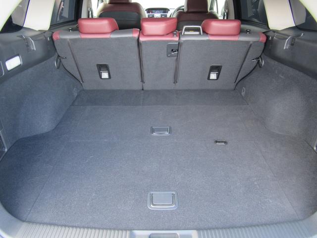 レヴォーグ ２．０ＳＴＩスポーツ　アイサイト　リヤガラスフィルム５面張り施工　８インチメモリーナビ　前後録画型ドラレコ　リヤビークルディテクション　フロントカメラ　サイドビューモニター（42枚目）