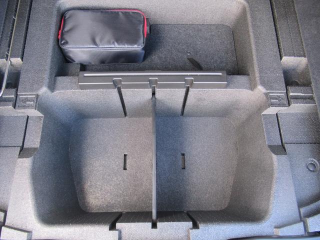 レヴォーグ ２．０ＳＴＩスポーツ　アイサイト　リヤガラスフィルム５面張り施工　８インチメモリーナビ　前後録画型ドラレコ　リヤビークルディテクション　フロントカメラ　サイドビューモニター（45枚目）