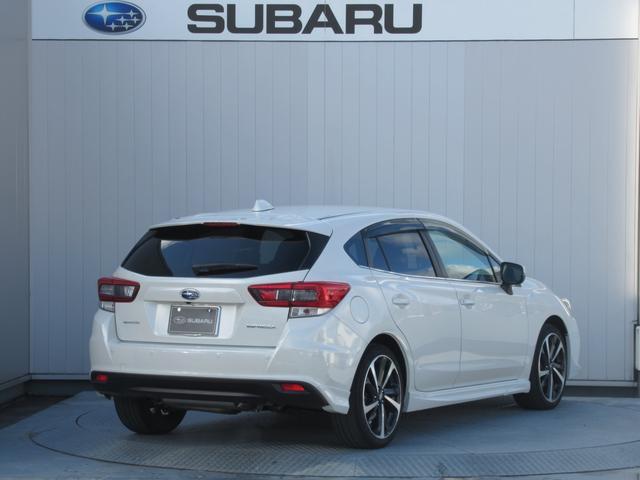 インプレッサスポーツ ２．０ｉ－Ｓ　アイサイト　アイサイトセイフティプラス　８インチメモリーナビゲーション　ナビ連動ＥＴＣ　前後録画型ドラレコ　ステアリング連動バックカメラ　スバルリヤビークルディテクション　サイドビューモニター　フロントカメラ（4枚目）