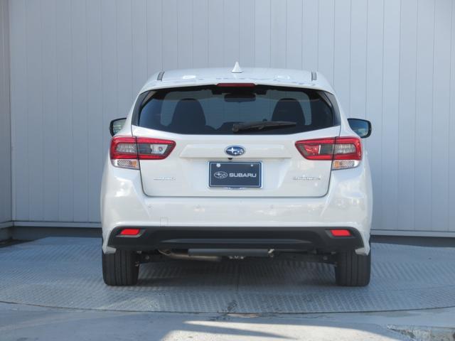 インプレッサスポーツ ２．０ｉ－Ｓ　アイサイト　アイサイトセイフティプラス　８インチメモリーナビゲーション　ナビ連動ＥＴＣ　前後録画型ドラレコ　ステアリング連動バックカメラ　スバルリヤビークルディテクション　サイドビューモニター　フロントカメラ（7枚目）