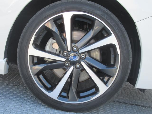 インプレッサスポーツ ２．０ｉ－Ｓ　アイサイト　アイサイトセイフティプラス　８インチメモリーナビゲーション　ナビ連動ＥＴＣ　前後録画型ドラレコ　ステアリング連動バックカメラ　スバルリヤビークルディテクション　サイドビューモニター　フロントカメラ（10枚目）