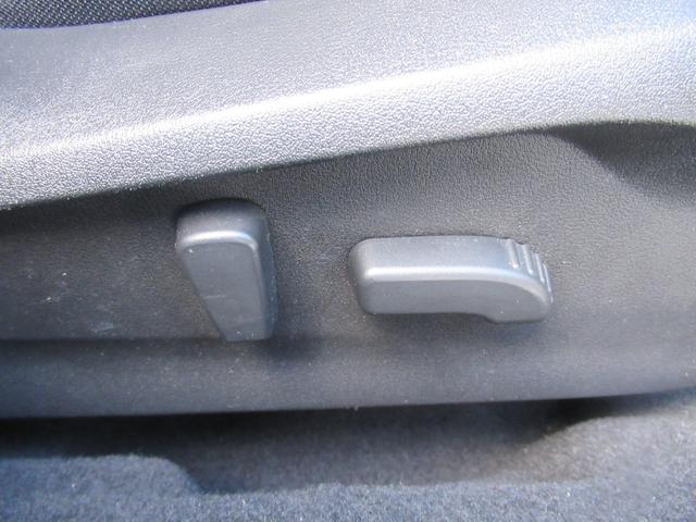 インプレッサスポーツ ２．０ｉ－Ｓ　アイサイト　アイサイトセイフティプラス　８インチメモリーナビゲーション　ナビ連動ＥＴＣ　前後録画型ドラレコ　ステアリング連動バックカメラ　スバルリヤビークルディテクション　サイドビューモニター　フロントカメラ（30枚目）