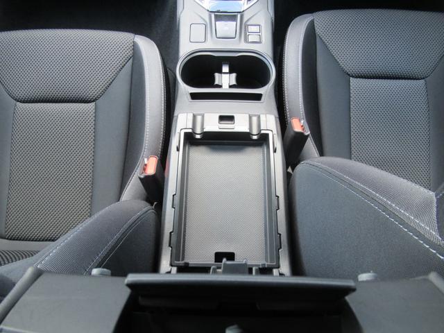 インプレッサスポーツ ２．０ｉ－Ｓ　アイサイト　アイサイトセイフティプラス　８インチメモリーナビゲーション　ナビ連動ＥＴＣ　前後録画型ドラレコ　ステアリング連動バックカメラ　スバルリヤビークルディテクション　サイドビューモニター　フロントカメラ（38枚目）