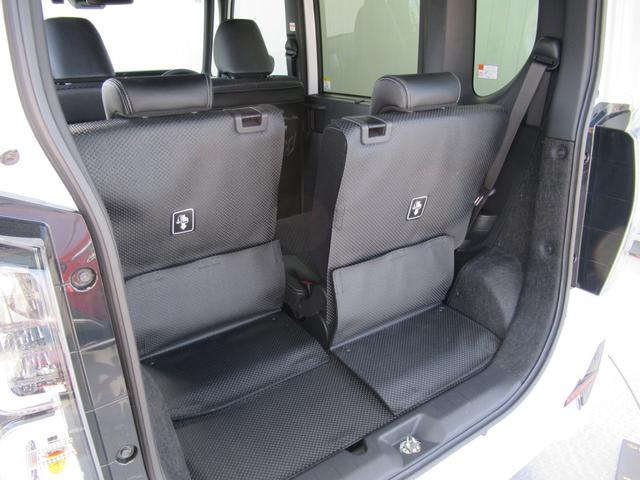 �����V�[�g���Q�S�O�����O�ɃV�[�g�X���C�h����������Ԃ̂S�l��Ԏ��̃������Q�b�W�X�y�[�X�ł��B