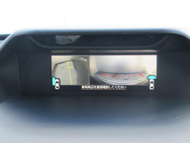 �}���`�t�@���N�V�����f�B�X�v���C�ɁA�t�����g�t�߂ƍ��O�^�C���t�߂��f���o���A�t�����g���T�C�h�r���[���j�^�|�𑕔����Ă��܂��B