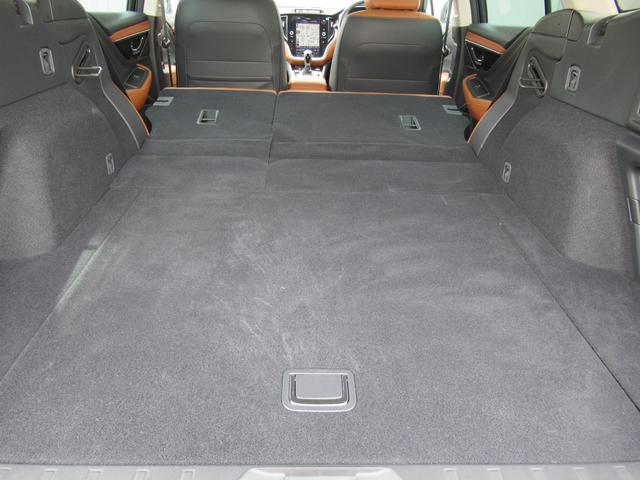 �����V�[�g��|���ƁA����ɃJ�[�S�X�y�[�X���L����܂��B��⃌�W���[�̓������������ςݍ���ŉ������B