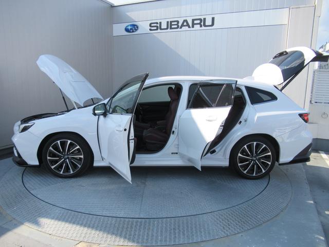 レヴォーグ ＳＴＩスポーツ　ＥＸ　アイサイトＸ搭載車　ＺＦ製電子制御ダンパー　ドライブモードセレクト　ＳＴＩロゴ入り大型マフラーカッター　レッドステッチ入りボルドー色本革スポーツシート（67枚目）